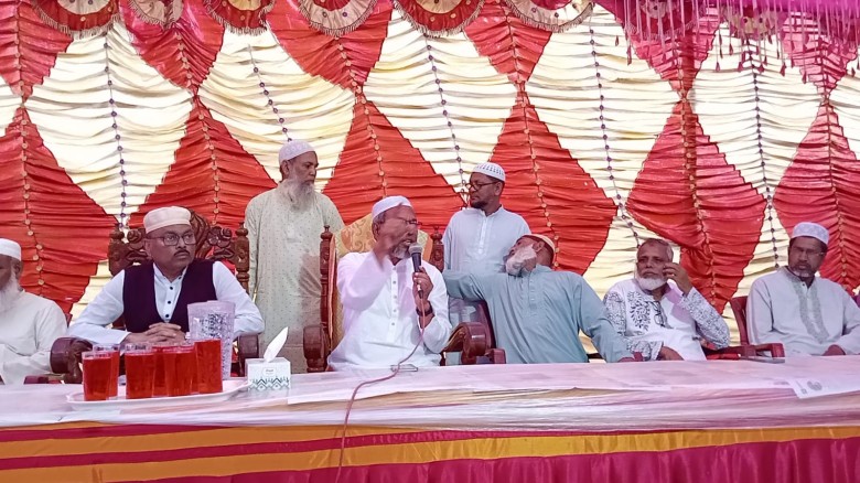 চাঁচকৈড় পুরানপাড়া আলহাজ্ব মোঃ মধু সরকারের আয়োজনে ইফতার ও দোয়
