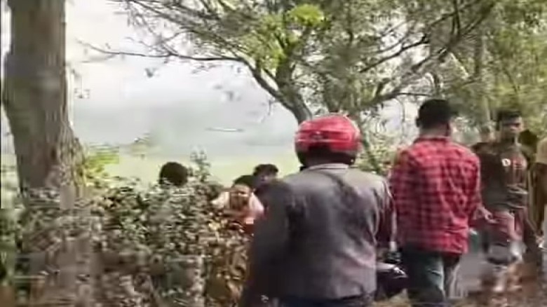 গুরুদাসপুর সীমান্তে অজ্ঞাত ব্যক্তির লাশ