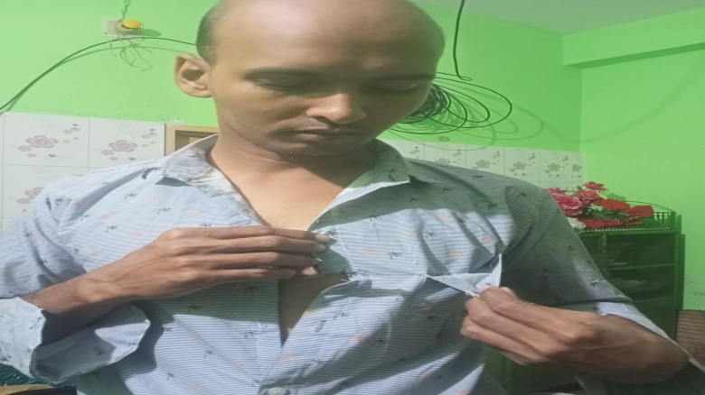 নাচোলে সাংবাদিকের ওপর হামলার অভিযোগ, স্ত্রীসহ আহত