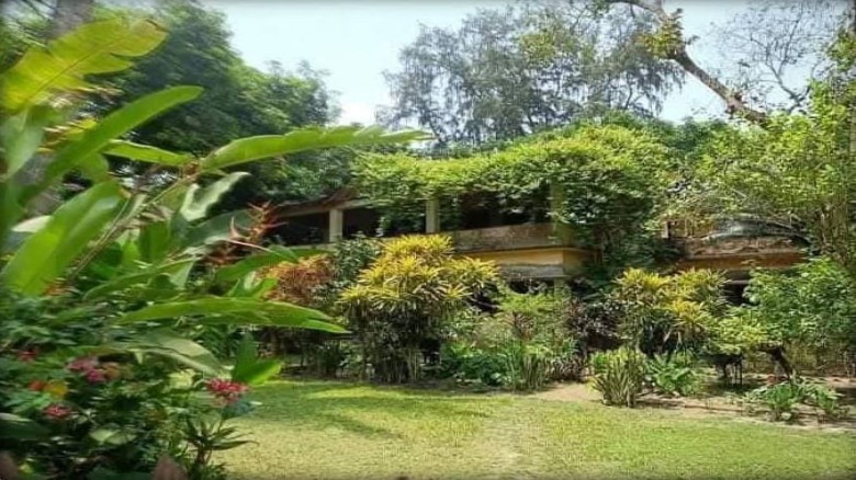 ভোলাহাটে প্রয়াত সাবেক প্রতিরক্ষা সচিব কাজী জালালের বাগান বাড়