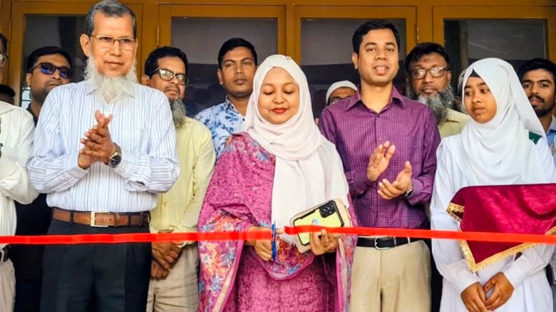 গুরুদাসপুরে ৪৭তম বিজ্ঞানমেলা উদ্বোধন ও স্কাউট দিবস পালিত