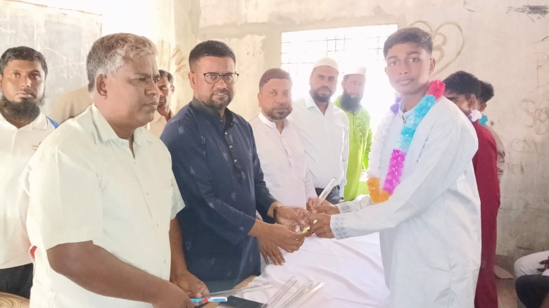 রাজশাহীর তানোর পৌরসভা দাখিল মাদ্রাসায় বিদায় ও নবীন বরণ