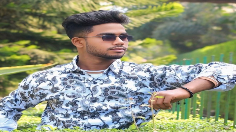 চাঁপাইনবাবগঞ্জে বিদ্যুৎস্পৃষ্ট হয়ে রংমিস্ত্রির মৃত্যু