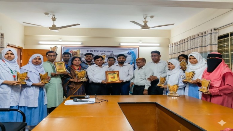 ফুলবাড়ীতে জাতীয় শিক্ষা সপ্তাহের পুরস্কার বিতরণী অনুষ্ঠিত...