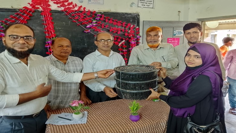 শাহজাদপুরে ৩০ কিশোরীর মাঝে ব্র্যাকের সহায়তা